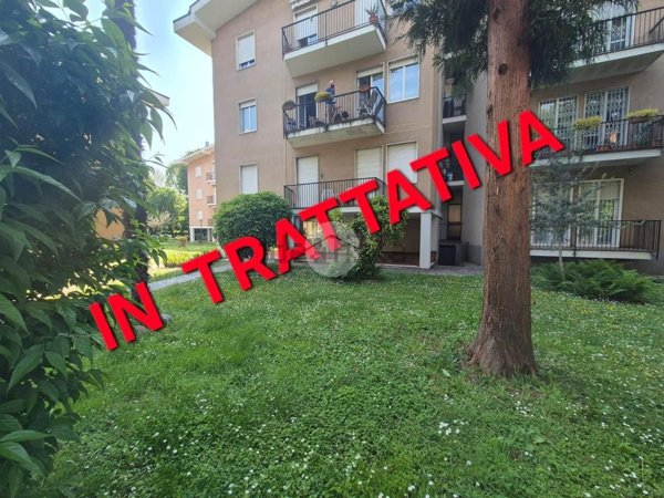 appartamento in vendita a Carate Brianza