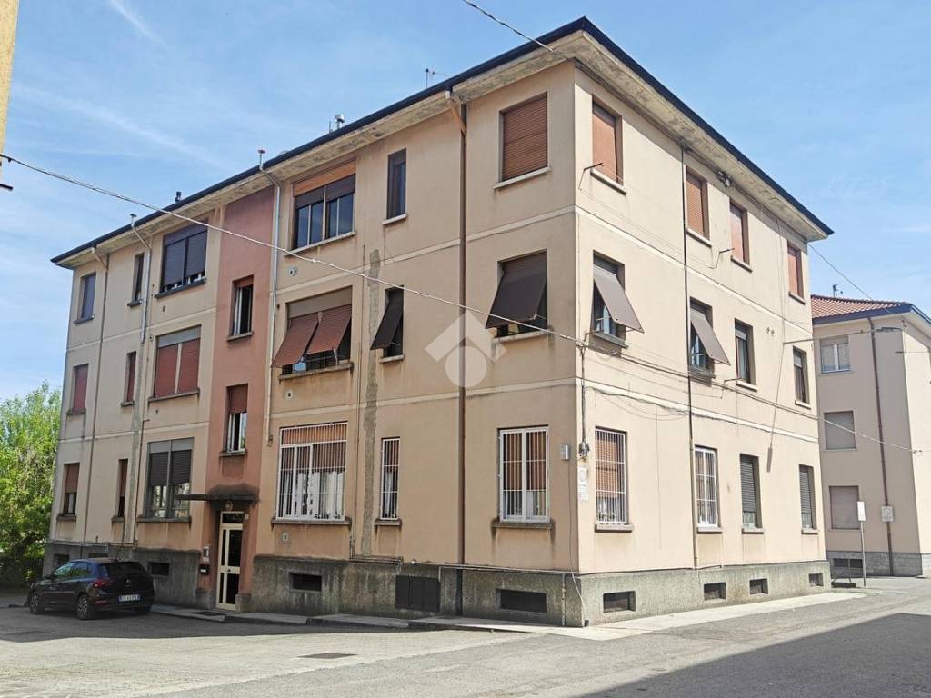 appartamento in vendita a Carate Brianza