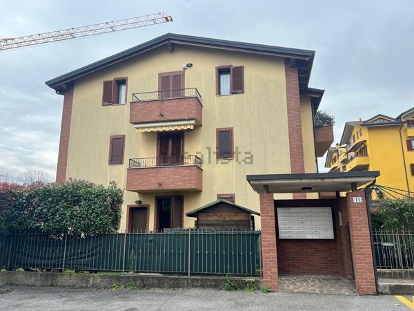 appartamento in vendita a Carate Brianza