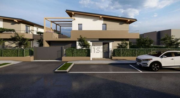 casa indipendente in vendita a Carate Brianza