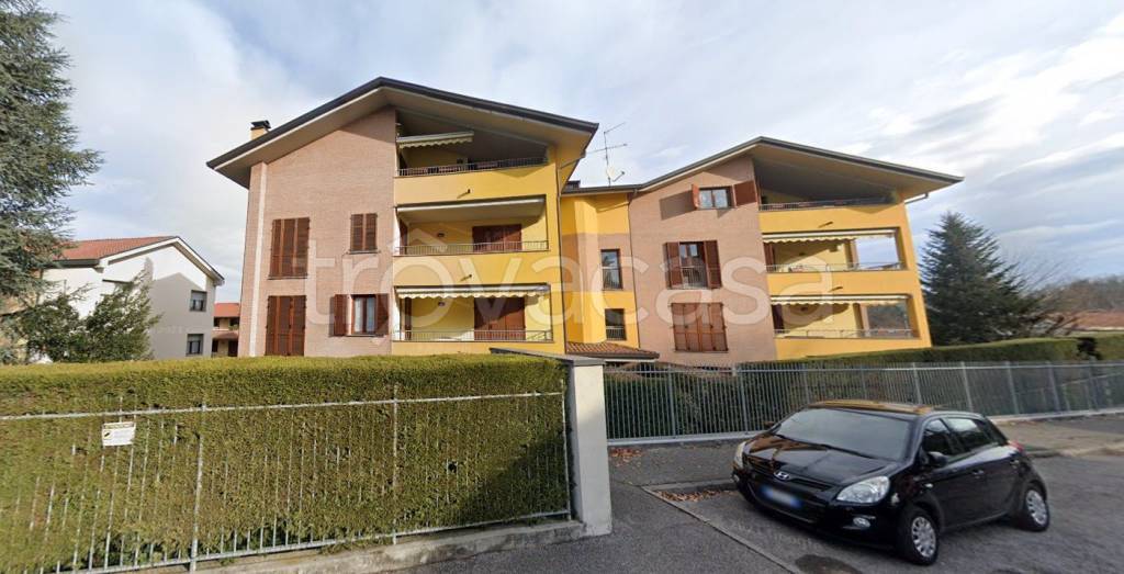 appartamento in vendita a Carate Brianza