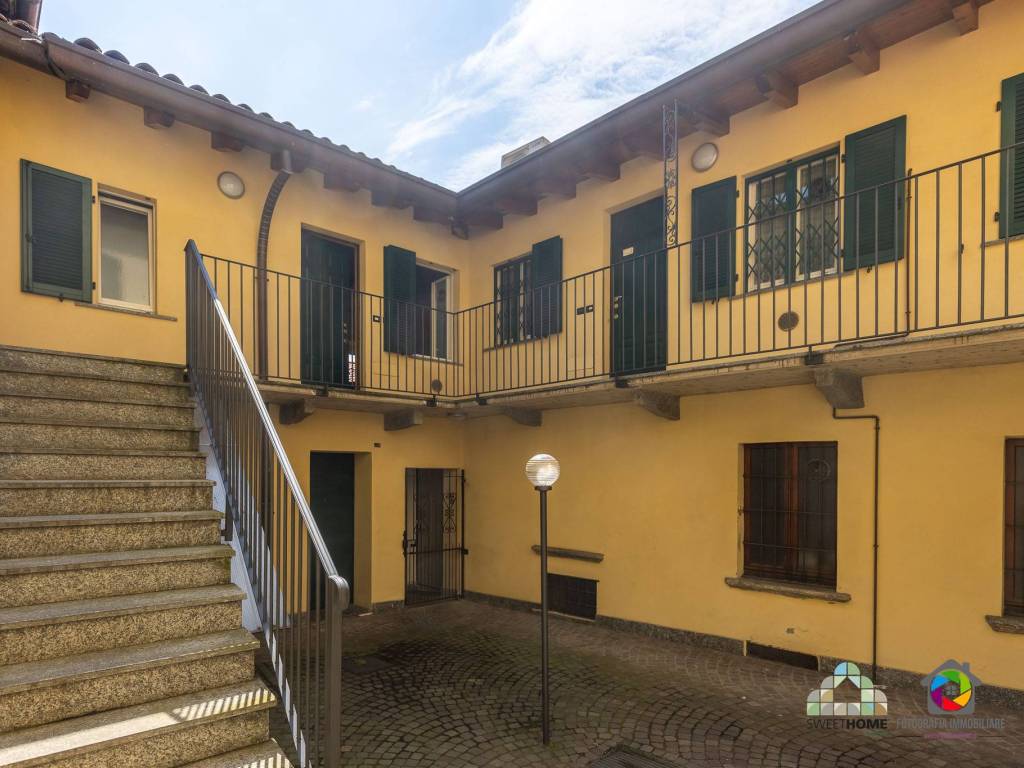 appartamento in vendita a Carate Brianza