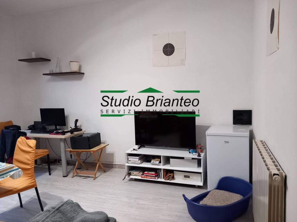 appartamento in vendita a Carate Brianza