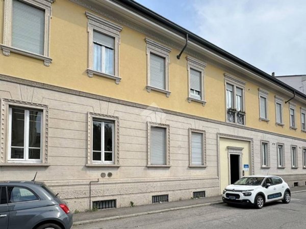 appartamento in vendita a Carate Brianza