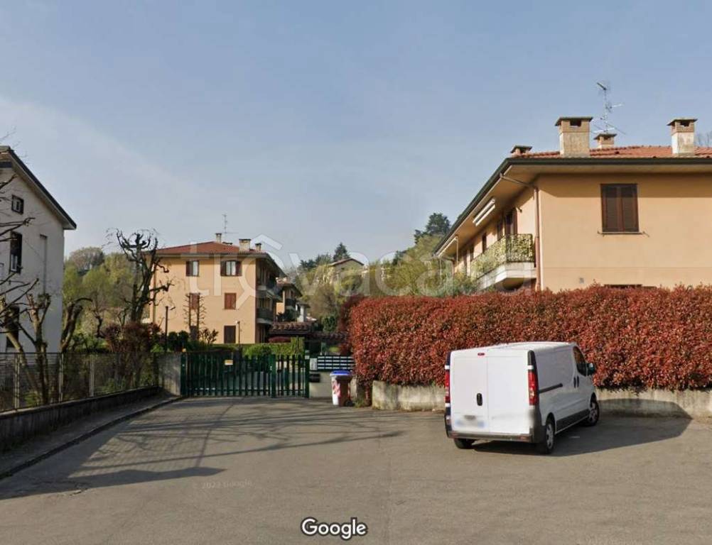 appartamento in vendita a Carate Brianza