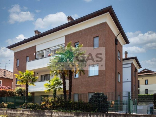 appartamento in vendita a Carate Brianza