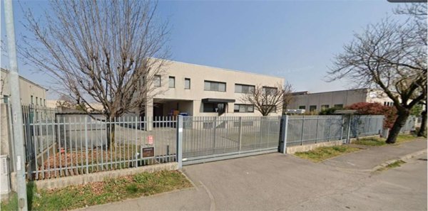 capannone in vendita a Carate Brianza
