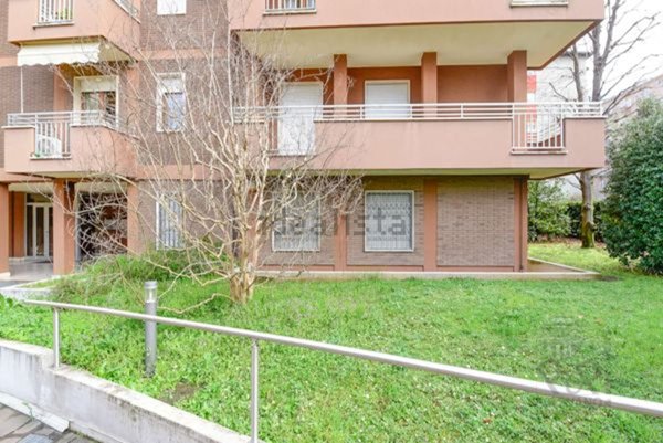 ufficio in vendita a Carate Brianza