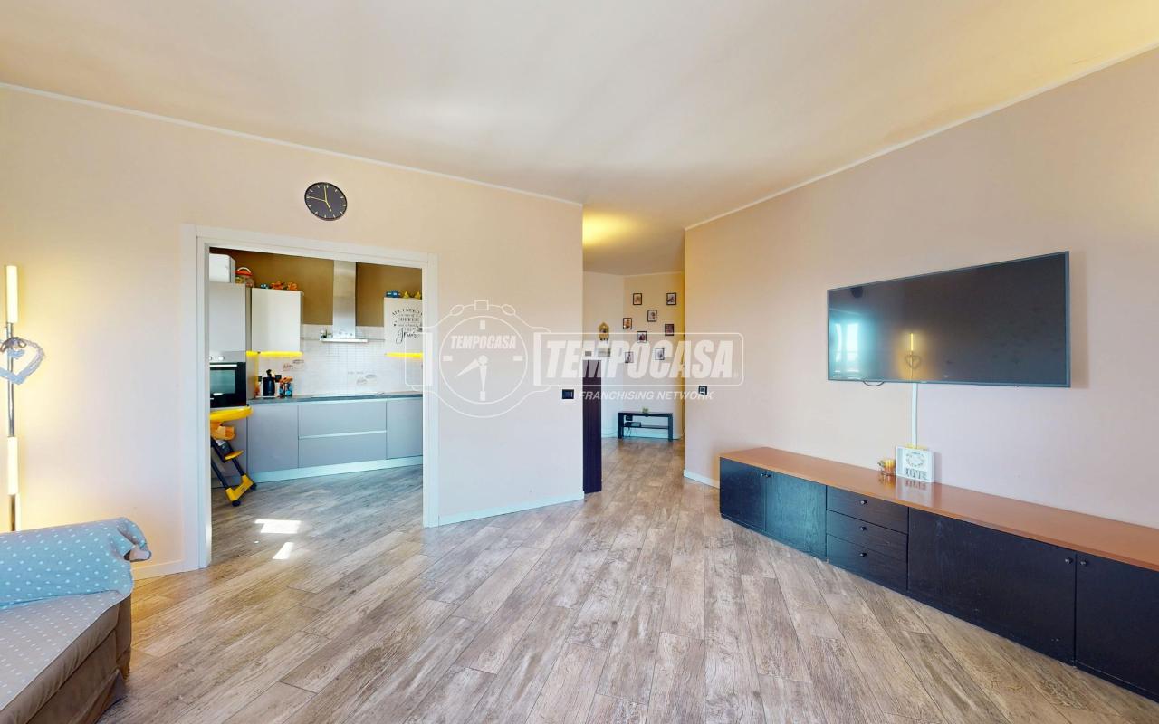 appartamento in vendita a Carate Brianza