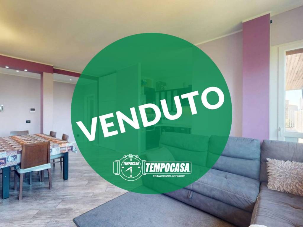 appartamento in vendita a Carate Brianza