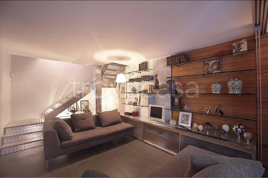 appartamento in vendita a Carate Brianza