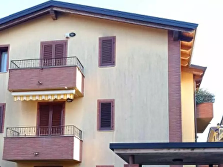 appartamento in vendita a Carate Brianza