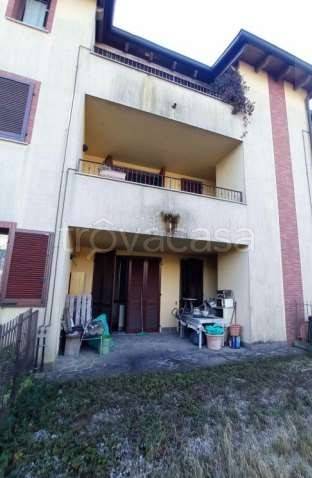 appartamento in vendita a Carate Brianza