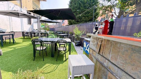 negozio in vendita a Carate Brianza