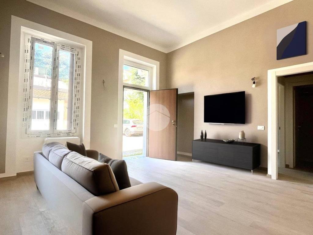 appartamento in vendita a Carate Brianza