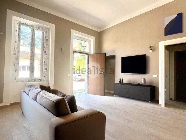 appartamento in vendita a Carate Brianza