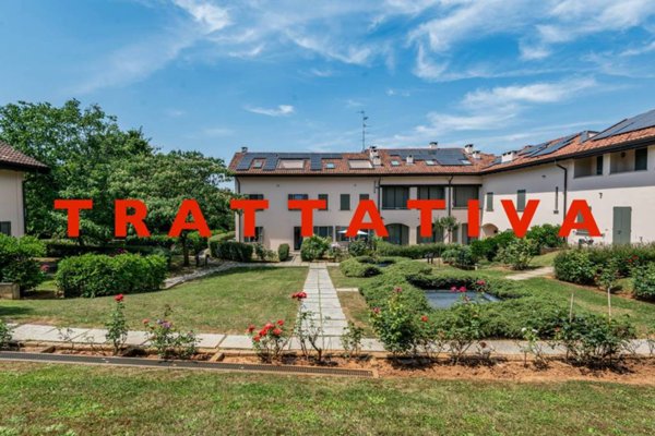 appartamento in vendita a Carate Brianza