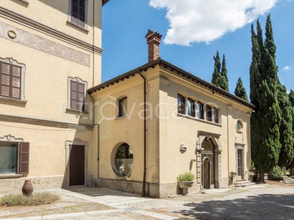 appartamento in vendita a Carate Brianza
