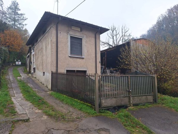 casa indipendente in vendita a Carate Brianza