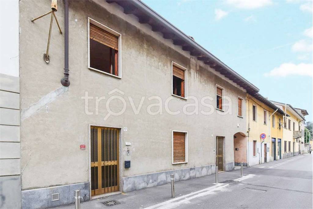 appartamento in vendita a Carate Brianza