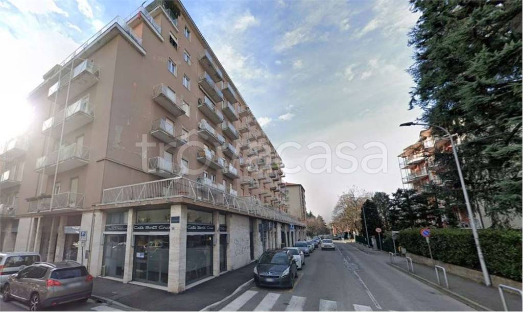 appartamento in vendita a Carate Brianza