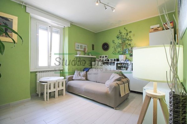 appartamento in vendita a Carate Brianza in zona Costa Lambro