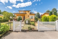 casa indipendente in vendita a Carate Brianza