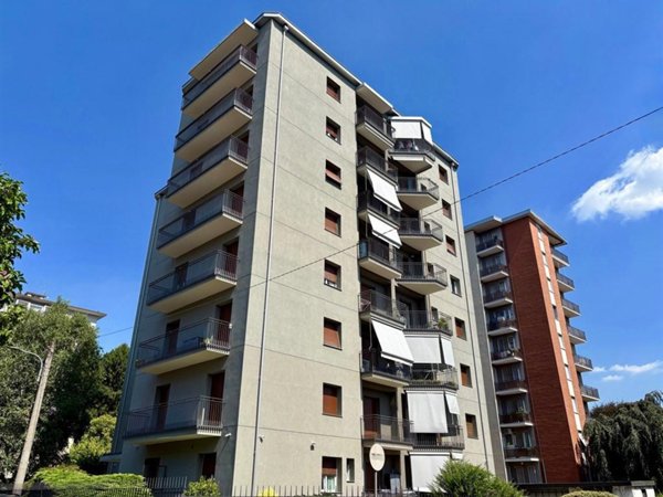 appartamento in vendita a Carate Brianza