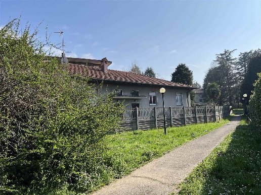 casa indipendente in vendita a Carate Brianza