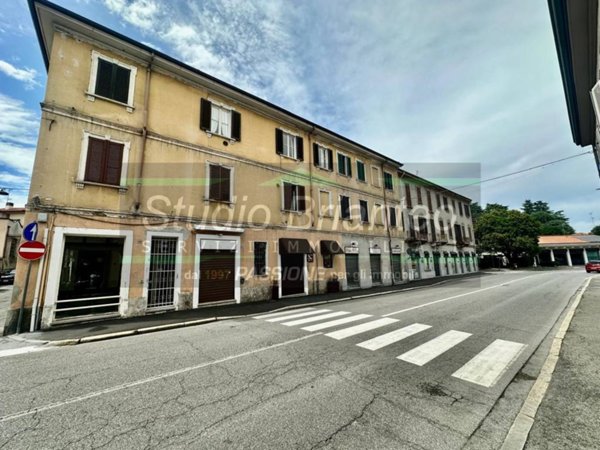 negozio in vendita a Carate Brianza
