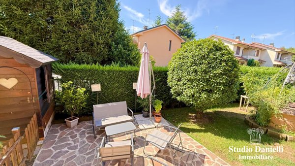 casa indipendente in vendita a Carate Brianza
