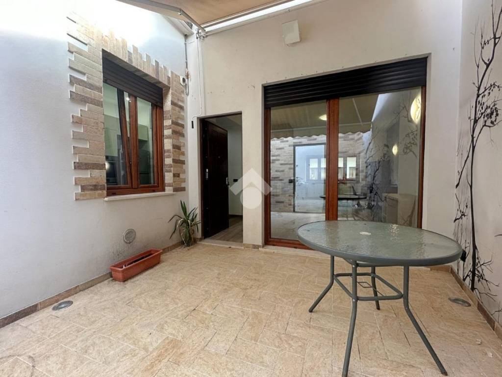 appartamento in vendita a Carate Brianza
