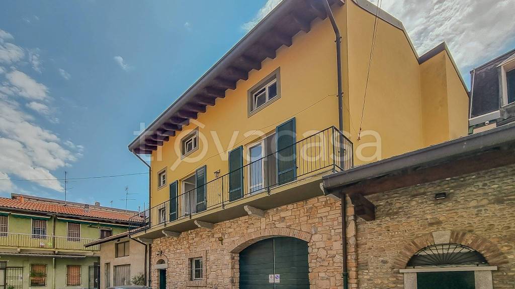 casa indipendente in vendita a Carate Brianza