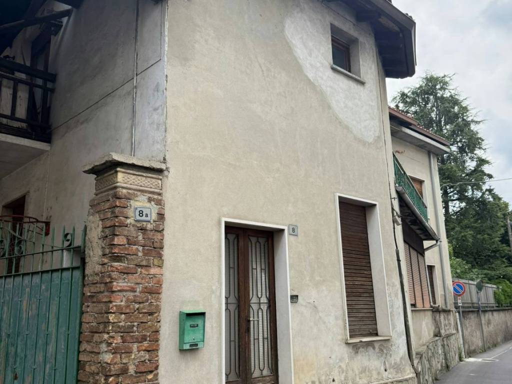 appartamento in vendita a Carate Brianza