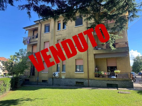 appartamento in vendita a Carate Brianza