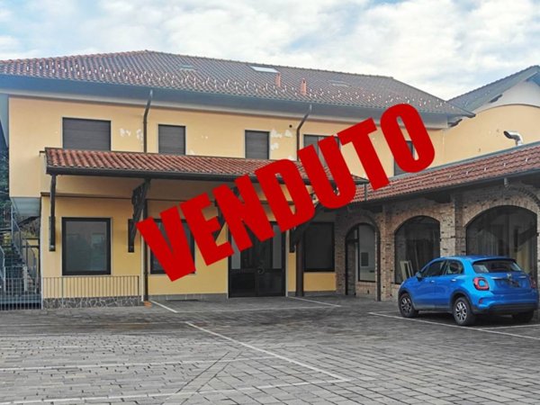 appartamento in vendita a Carate Brianza