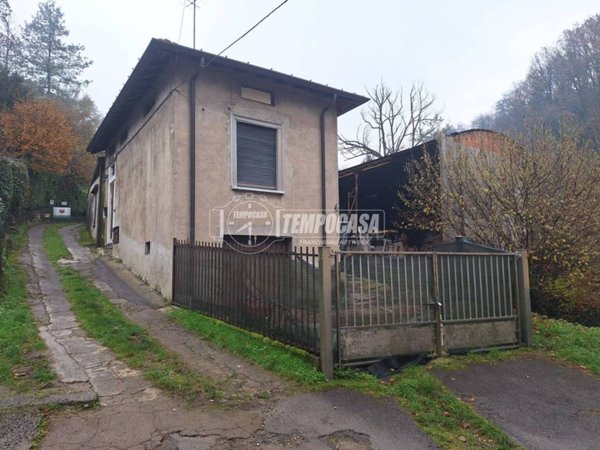 casa indipendente in vendita a Carate Brianza