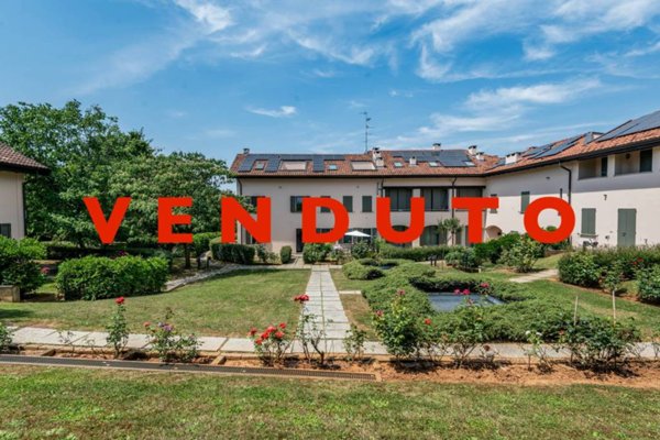 appartamento in vendita a Carate Brianza