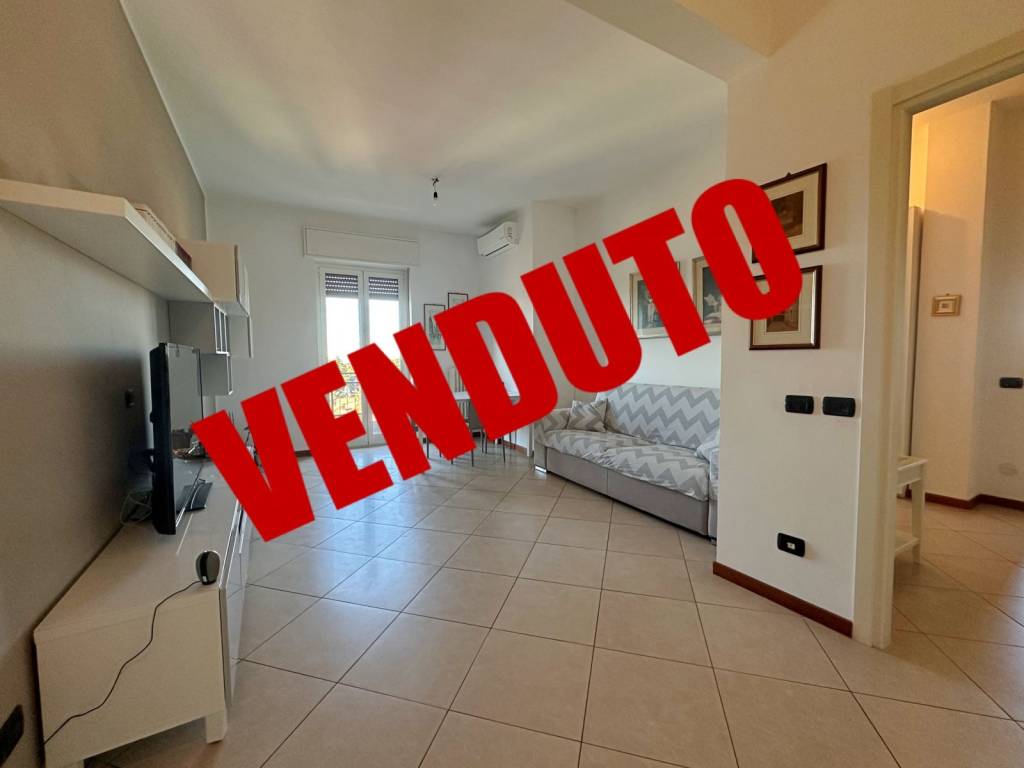 appartamento in vendita a Carate Brianza
