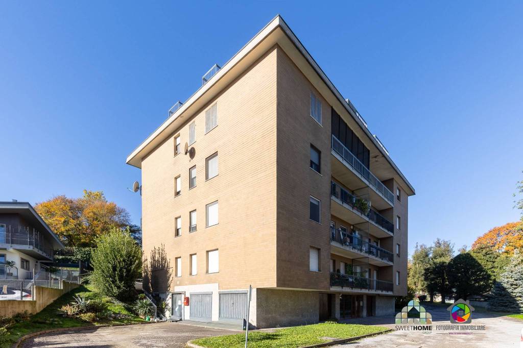 appartamento in vendita a Carate Brianza
