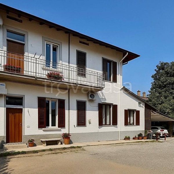 appartamento in vendita a Carate Brianza