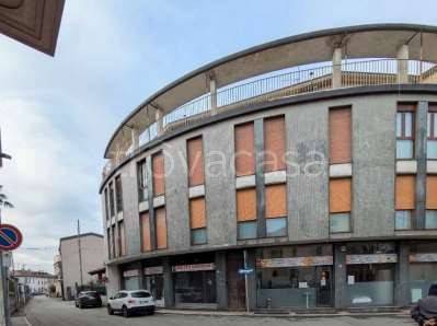 appartamento in vendita a Carate Brianza