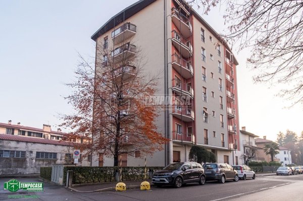 appartamento in vendita a Carate Brianza