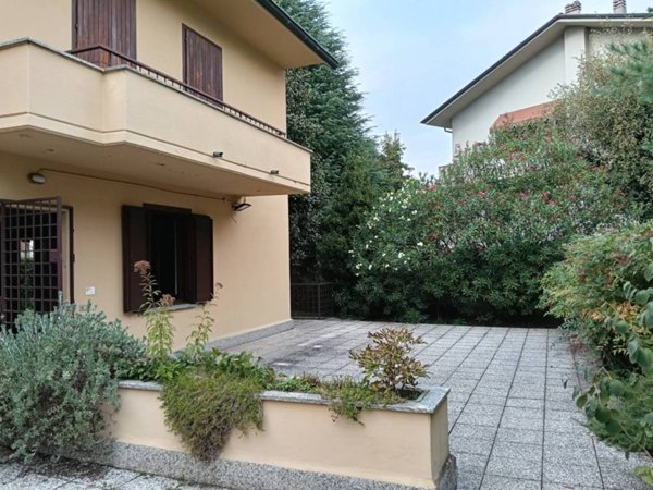 casa indipendente in vendita a Carate Brianza