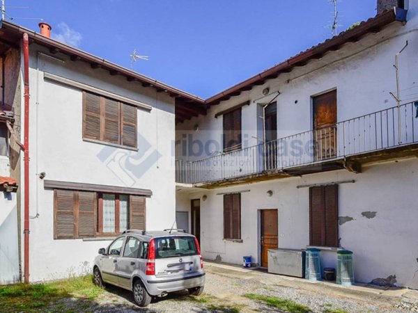 appartamento in vendita a Carate Brianza