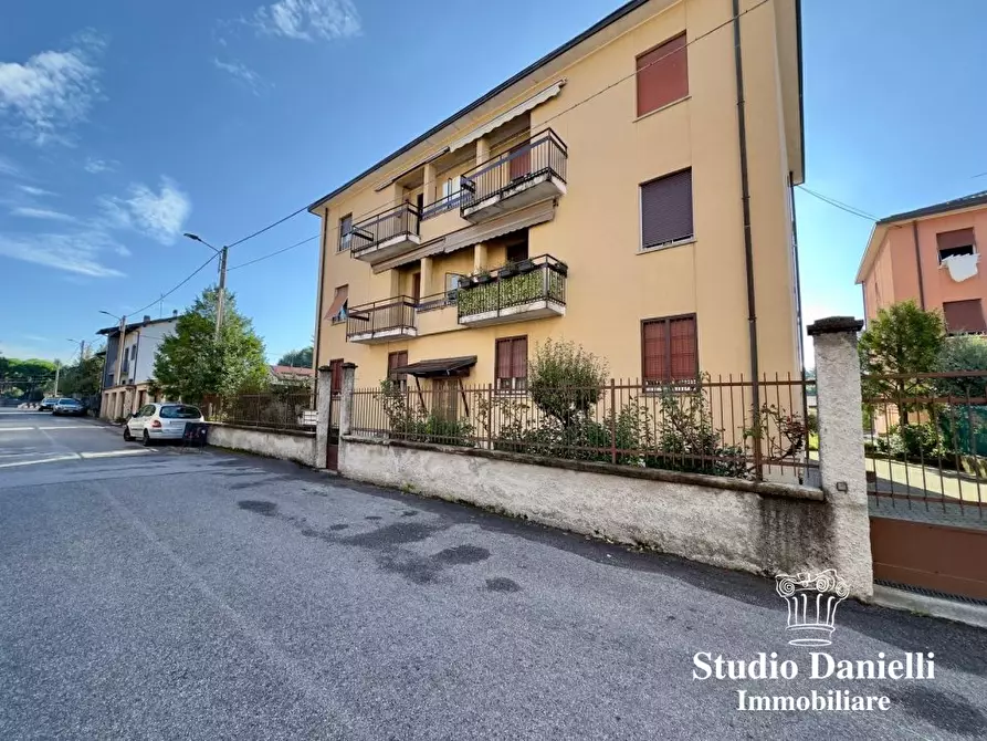 appartamento in vendita a Carate Brianza