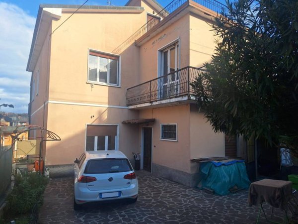 casa indipendente in vendita a Carate Brianza