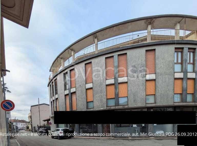 appartamento in vendita a Carate Brianza