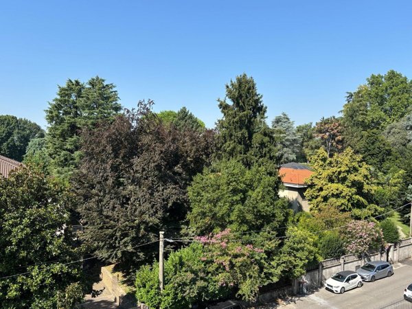 appartamento in vendita a Carate Brianza