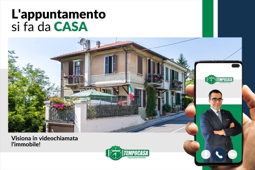 casa indipendente in vendita a Carate Brianza in zona Costa Lambro